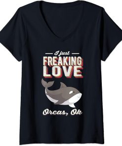 Womens I Just Freaking Love Orca Killer Whale Animal Vintage Retro V-Neck T-Shirt